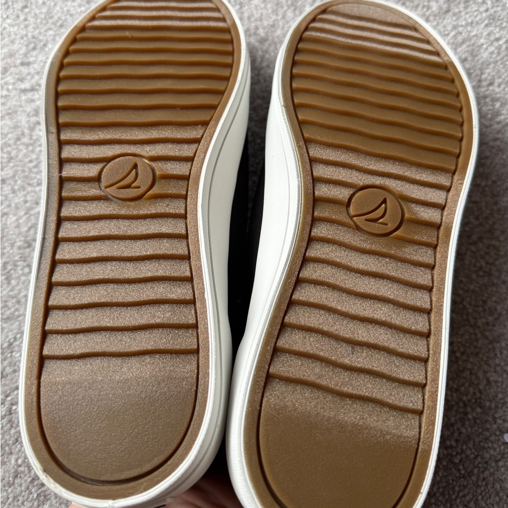 BRAND NEW Sperry black size 8 women’s shoes Brand new without box
